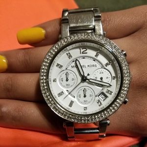 **FINAL PRICE**Michael Kors Silver Watch